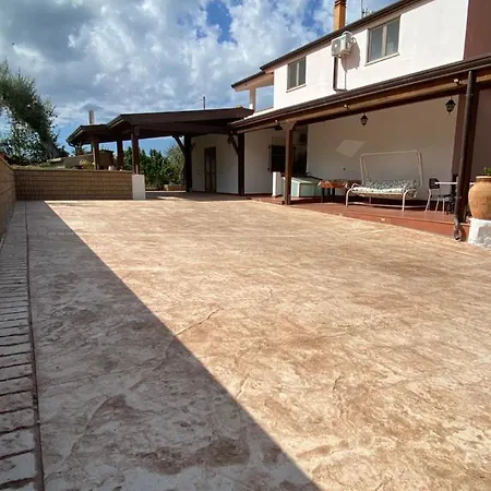 Loft Incantevole Con Idromassaggio Esterno Privato Patti Exterior photo